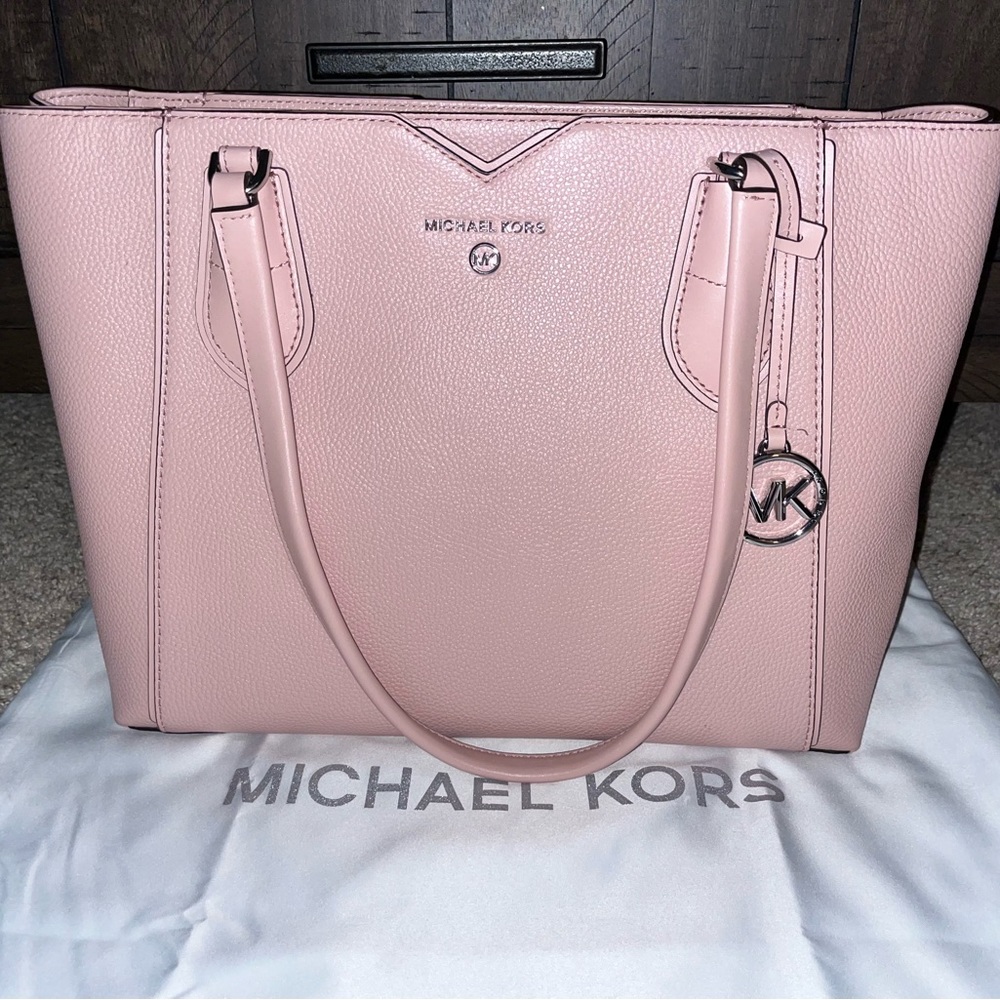 Michael Kors Handbag, color Pink